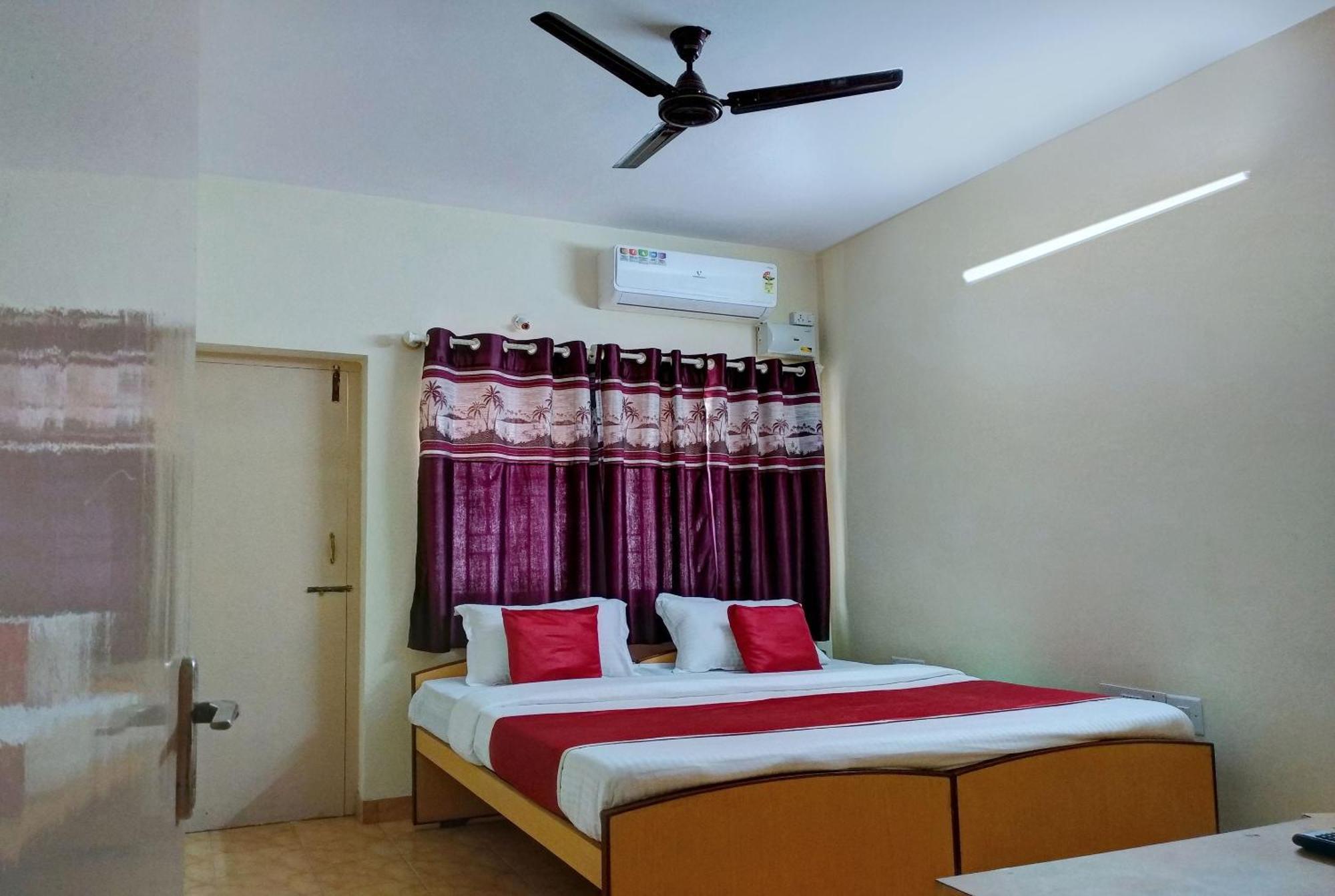 Super Hotel O Shree Mookambika Guest House Near Sri Someshwara Swami Temple Bangalore Exterior foto