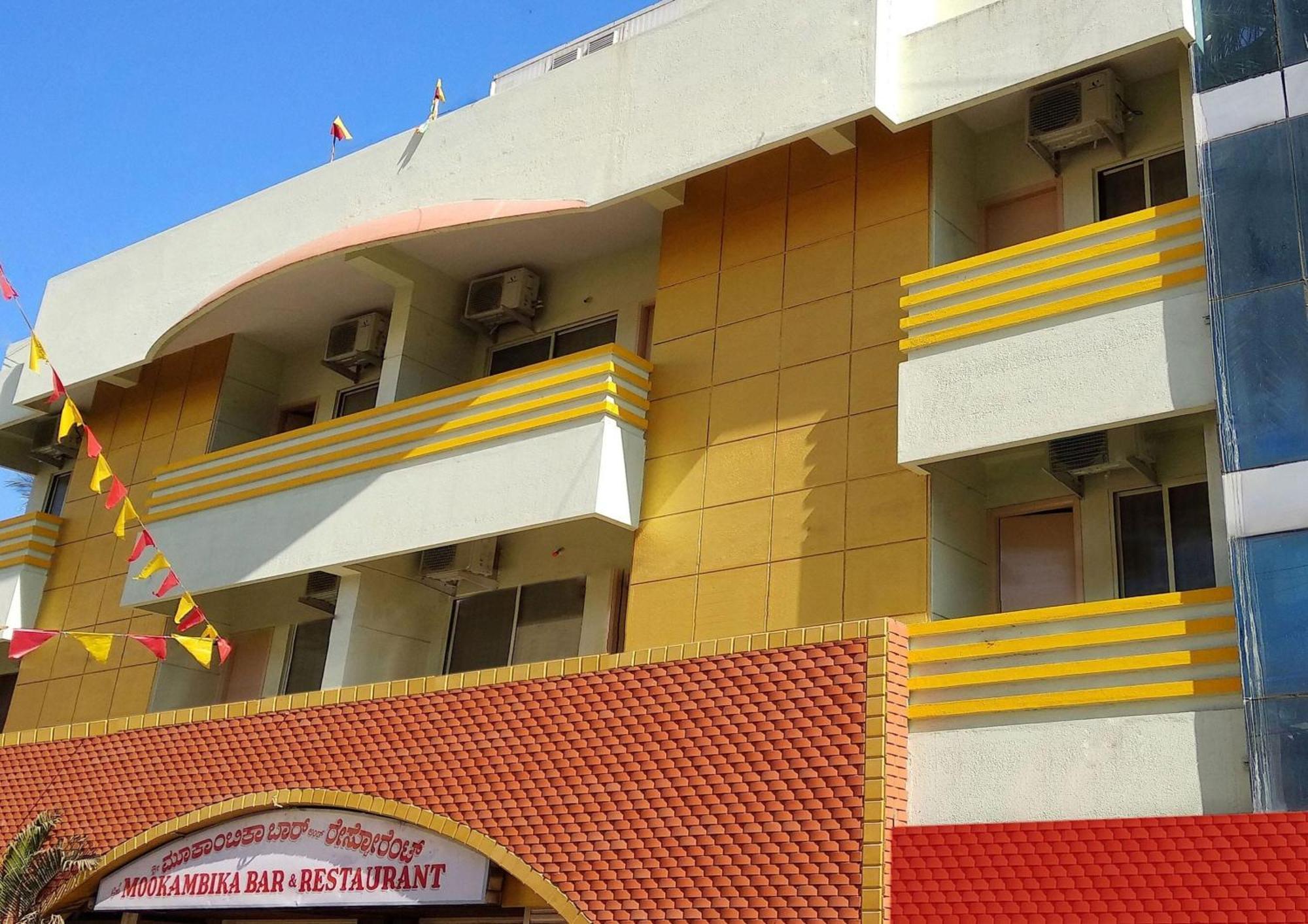 Super Hotel O Shree Mookambika Guest House Near Sri Someshwara Swami Temple Bangalore Exterior foto